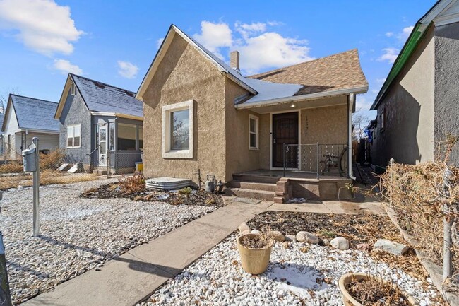 ALL PROSPECTIVE TENANTS MUST SUBMIT A $58 ... - ALL PROSPECTIVE TENANTS MUST SUBMIT A $58 ... House