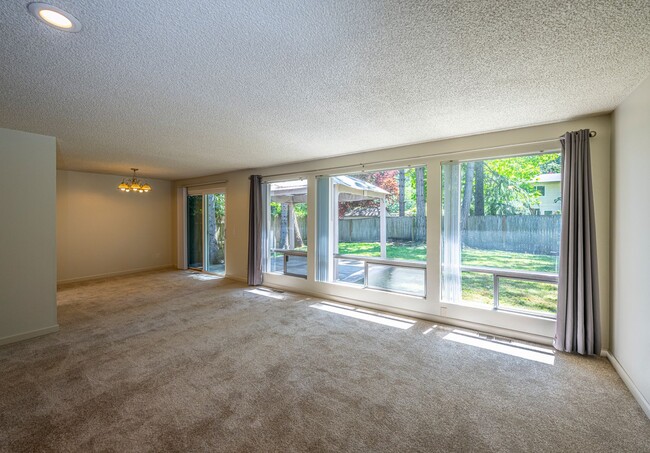 Photo - 17123 NE 31st Pl