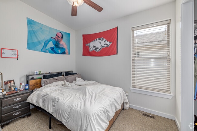 3BR, 4.5BA - 1,950SF - Primary Bedroom