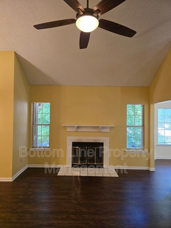 Photo - 6108 Gray Gate Ln