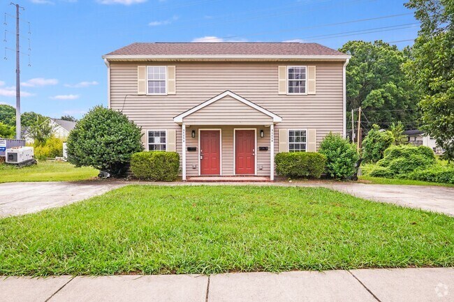 Building Photo - 2BR Updated Duplex Near South Park – Cozy,... Rental