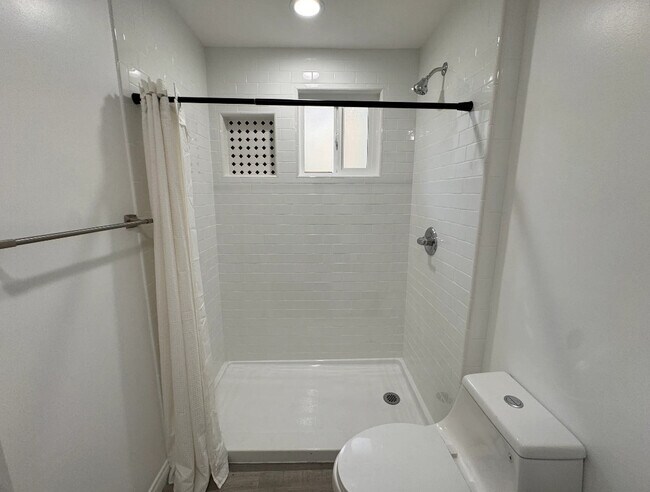 108 W 84th St