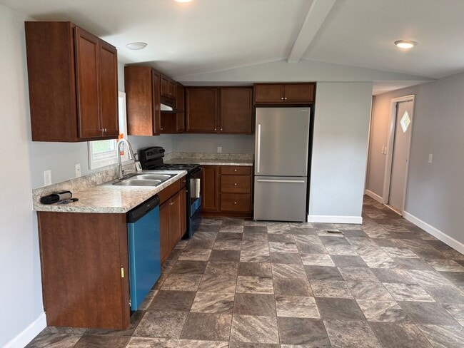 Photo - Nice 2 bedroom, 2 bath Mobile Home