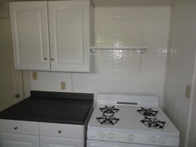 Photo - 1209 S W Ave