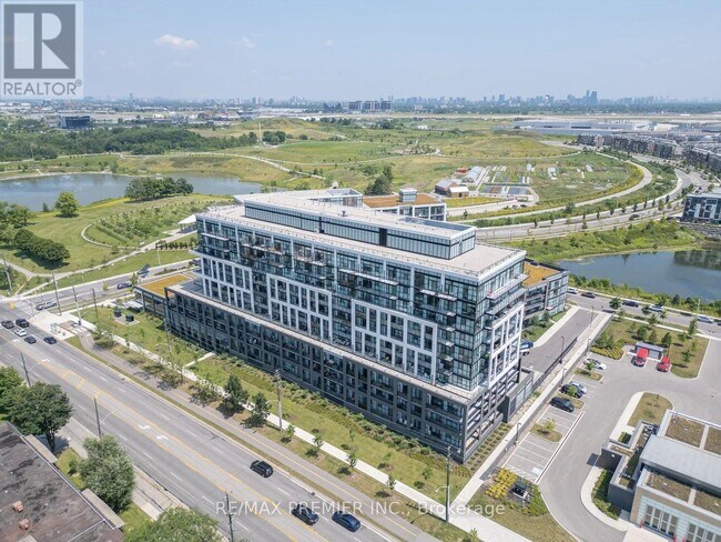 Photo - 50 George Butchart Dr Unité 611