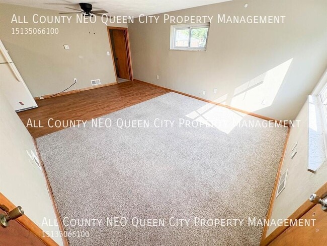 Building Photo - 23 Valleyview Dr Unit B, Rental
