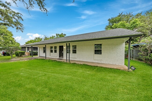 Photo - 5859 Flamingo Dr