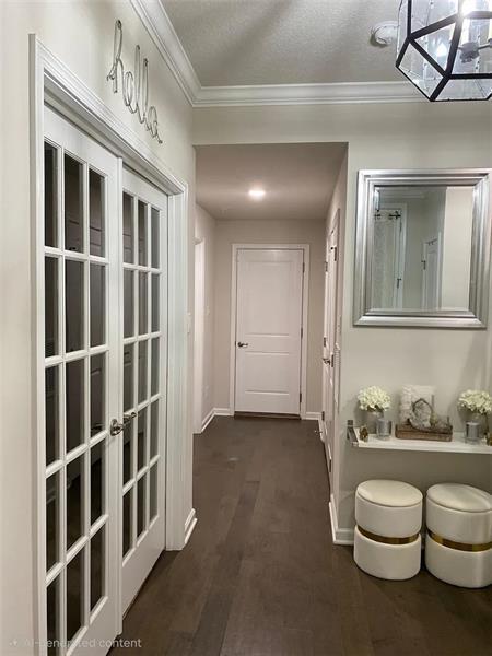 Photo - 2008 Hemlock Ln