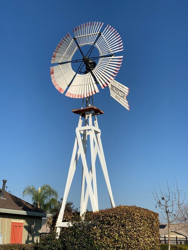Photo - Immaculate like New Home in the gated Windmills at Tule Heights!