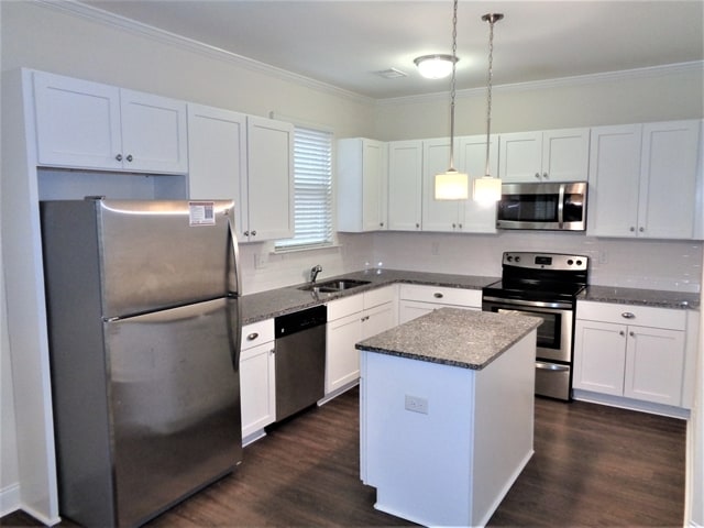 Photo - 2535 Beal St