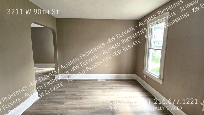 Photo - 3211 W 90th St