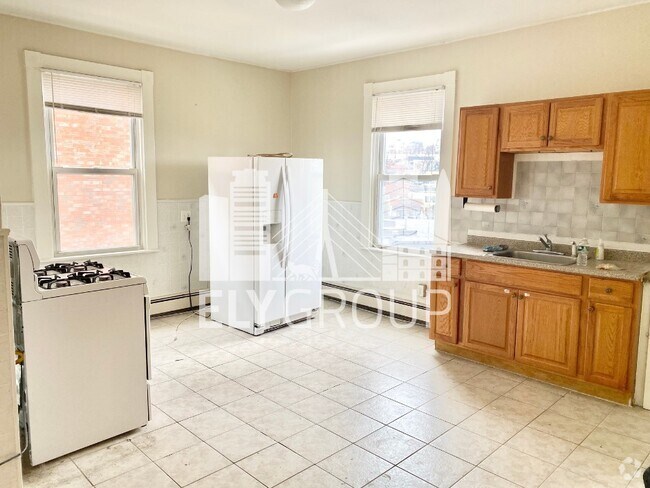 Building Photo - 16 Webster Ave Unit 3 Rental