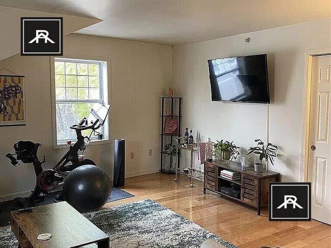 Photo - 5 bedroom in Allston MA 02134 Unidad A