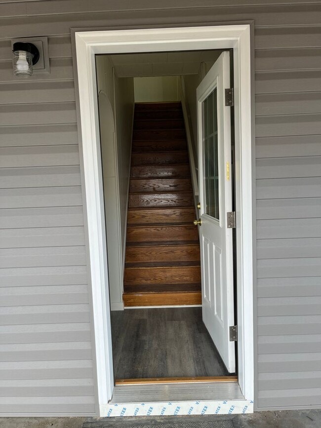 Photo - Newly Remodeled Single Family Home - Howar...