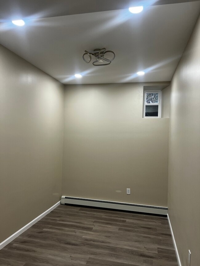 170 Henry St Apartments Westbury, NY