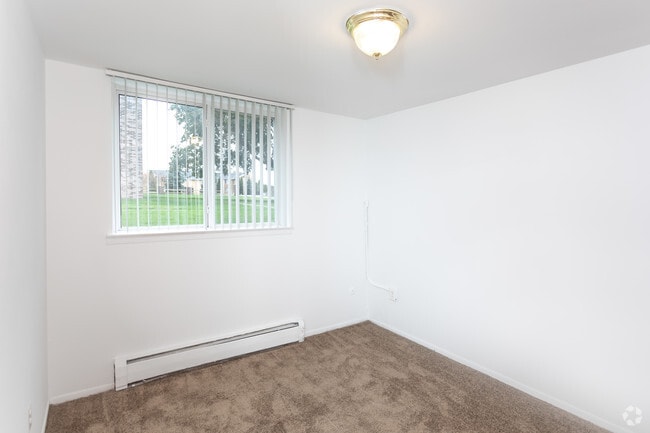 2BR, 1.5BA - 1,150 SF