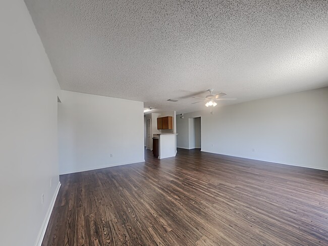 Photo - 624 Fallen Timbers Dr