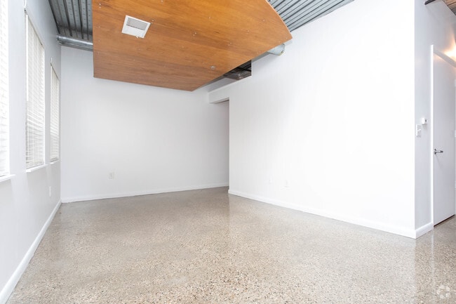 1BR, 1BA - Bedroom