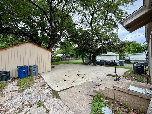 Photo - 2303 Deer Path Dr