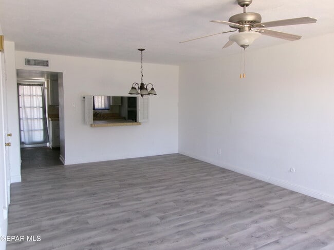 Photo - 6700 Escondido Dr