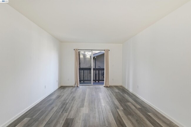 Photo - 3849 Vineyard Ave Unit B