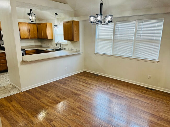 Photo - 4557 Butler Ave