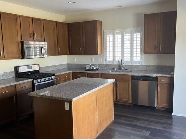 Photo - 36961 Albatross St