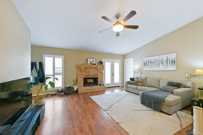 Photo - 2425 Augusta Dr Unit 24