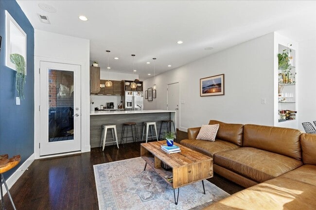 Photo - 1944 W Thomas St