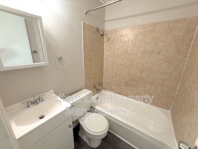 Photo - 2728 Remington St Unit 1