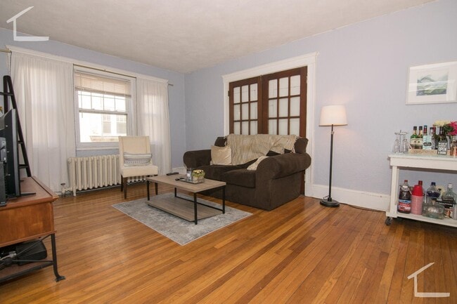 Photo - 169 Winchester St Unit 1