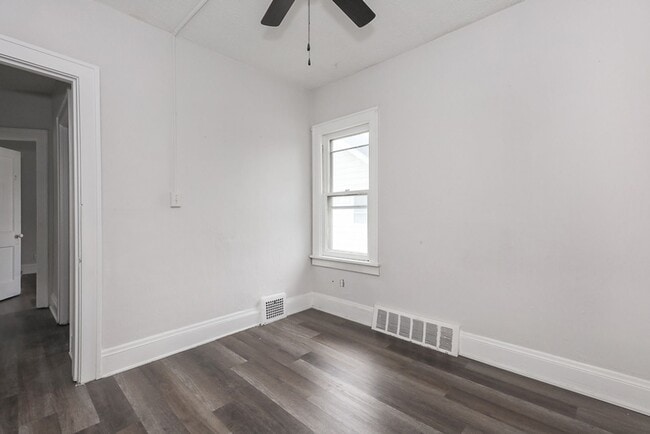 Photo - 4930 E 108th St Unit Up