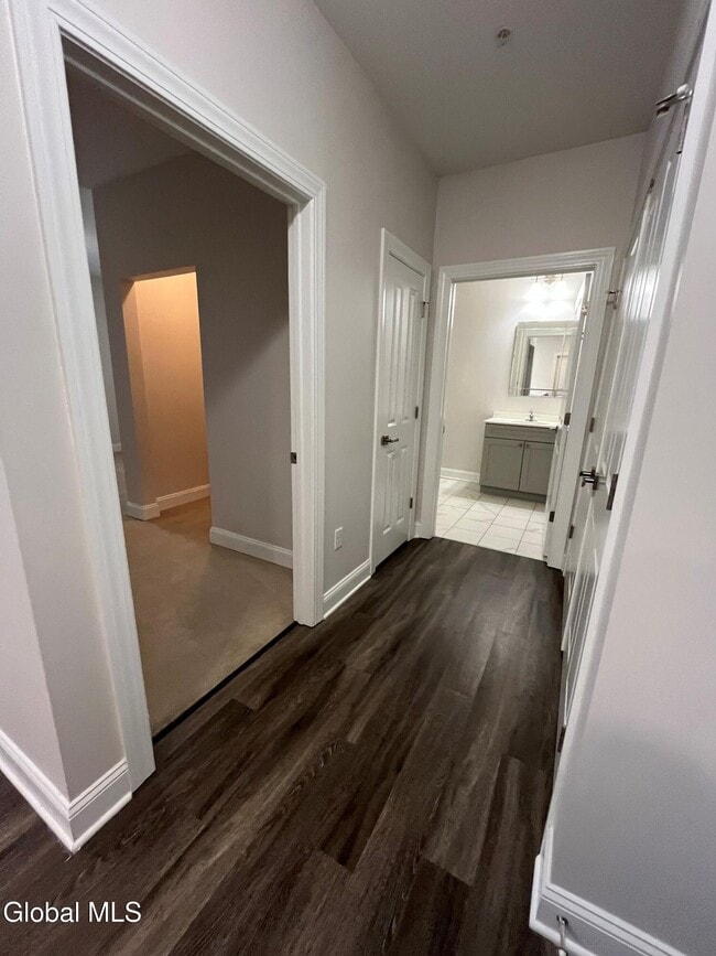 Photo - 130 Excelsior Ave Unidad 307