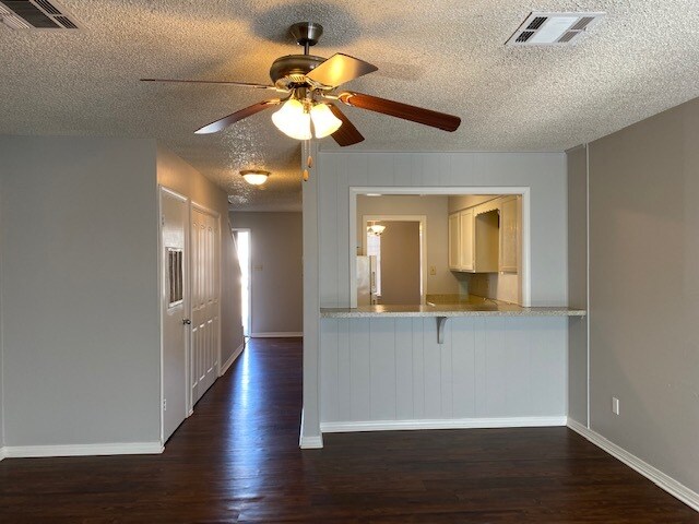 Churchill Townhouses Apartments