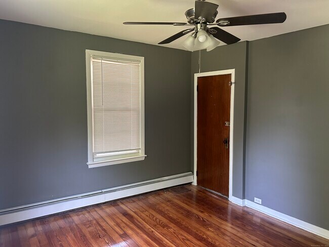 Photo - 25 Concord St