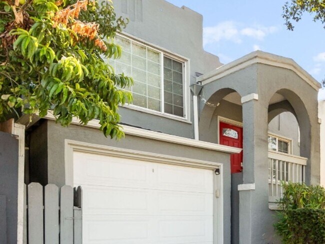 Photo - 2 Bedroom with a New Multimedia Room- Sing...