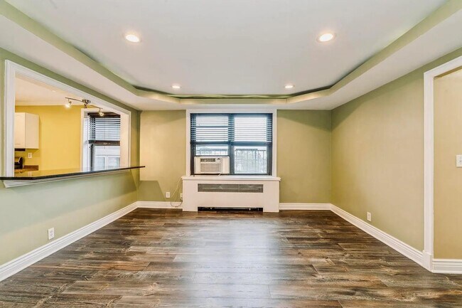 Photo - 1011 Avenue C