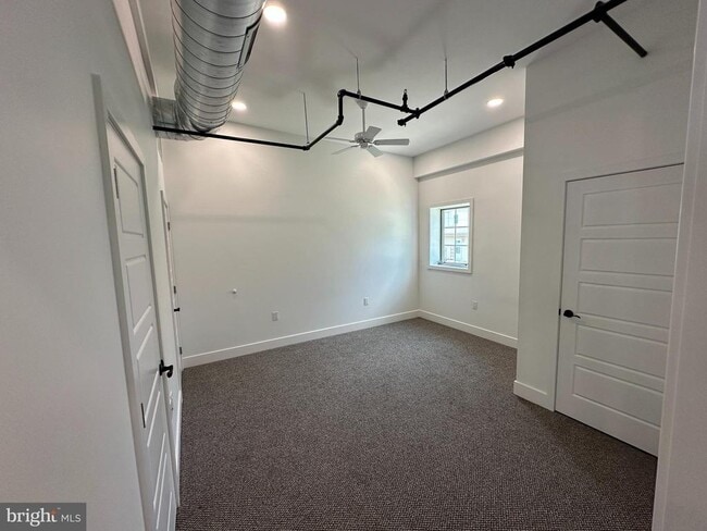 Photo - 819 Blooming Glen Rd Unit APT 6