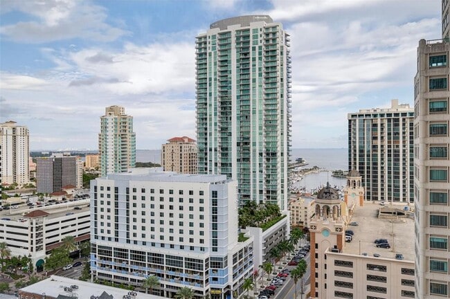 Building Photo - 275 1st Ave S Unit 1903