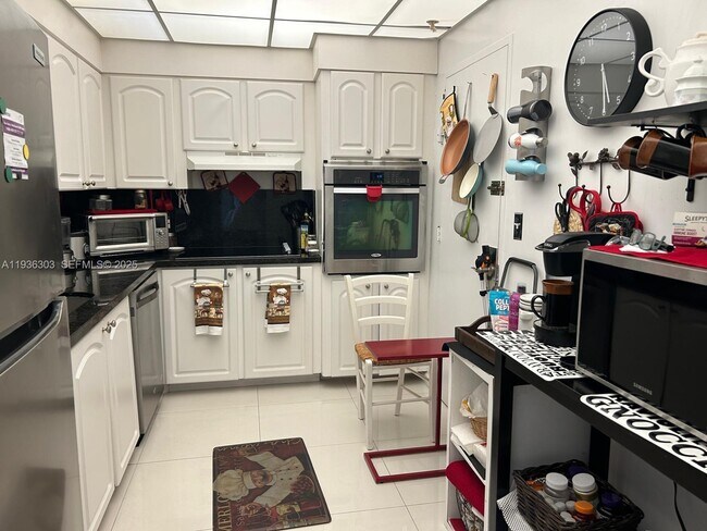 Photo - 3801 S Ocean Dr Unidad PH16L