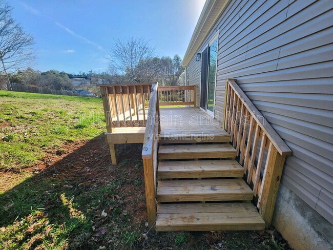 Photo - 102 Indian Camp Branch Rd