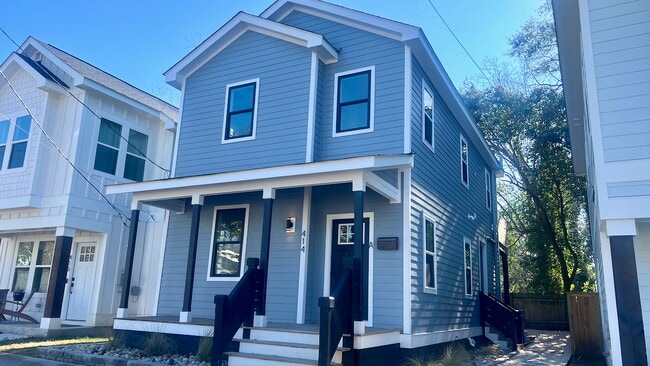 Photo - 414 Queen St