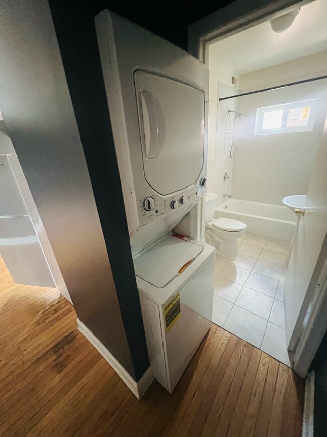 Photo - 620 S 2nd St Unidad 3R