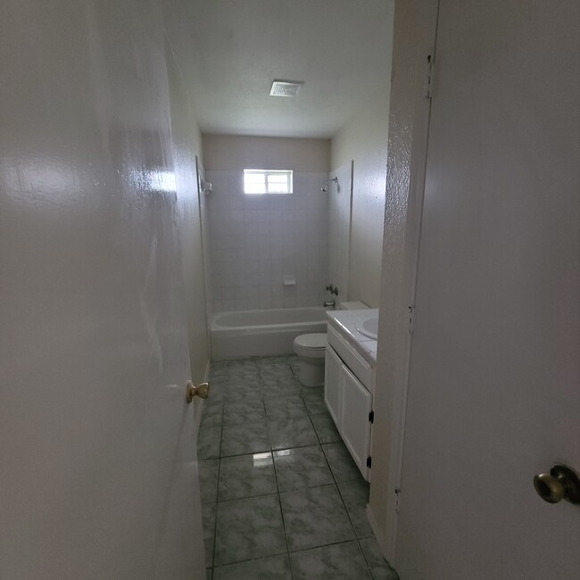 2Bdrm Restroom - West Oak Apartments