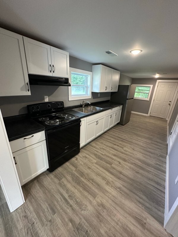 Building Photo - 504 W Hackberry St