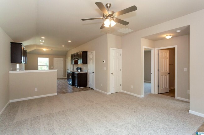 Photo - 118 Shaley St