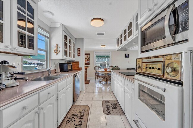 Photo - 203 Allen Ave