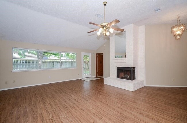 Building Photo - 1319 Silver Morning Dr