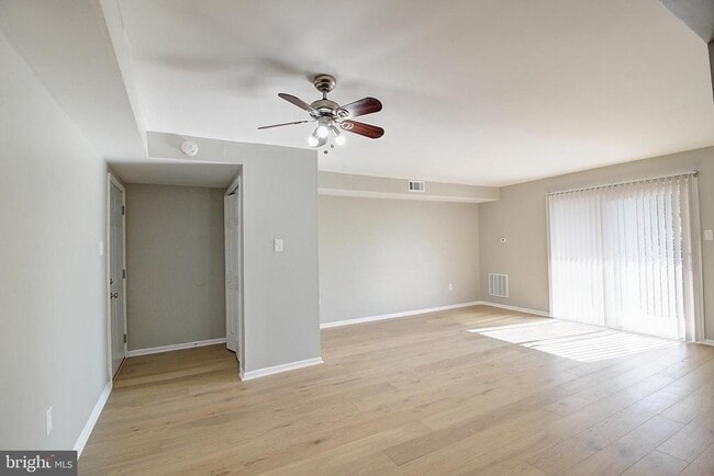 Building Photo - 1599 N East St Unit 14 Rental