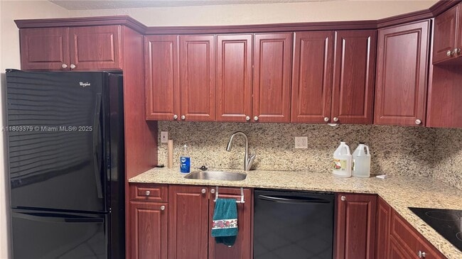 Photo - 227 Lakeview Dr